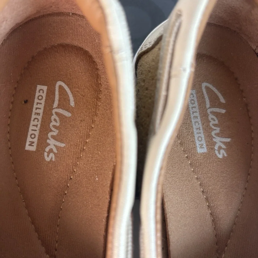 CLARKS Women's 6.5 Arbor Opal Tan Lace Up Boat Shoes Lightweight EUC